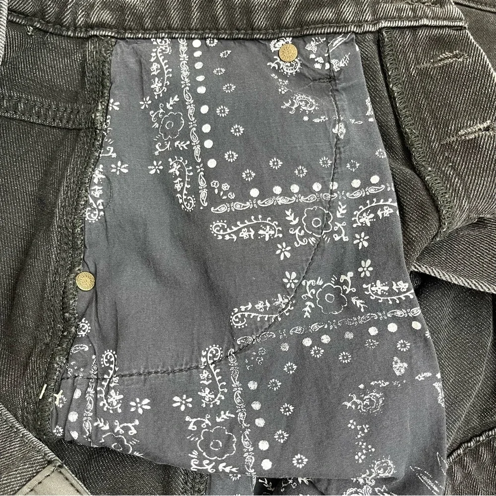 Free People We the Free Black Denim Skirt Raw Hem Button Fly Size 30 - Picture 10 of 12